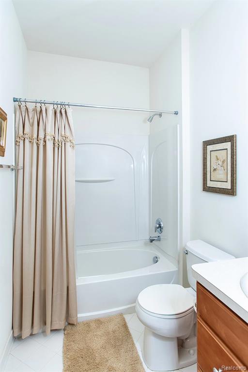 613 Zion Court, Howell, MI 48843 — Photo 15