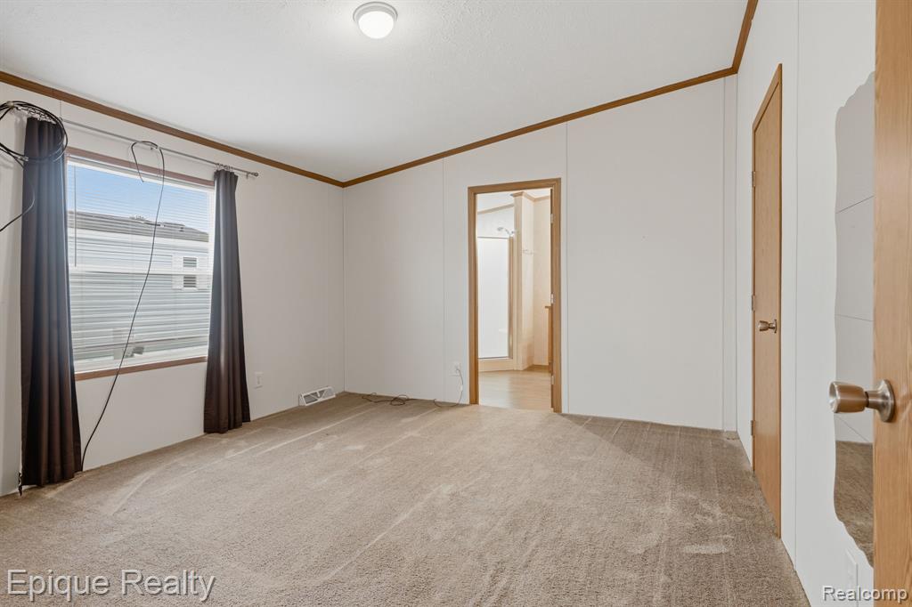 310 Greenwood, Wixom, MI 48393 — Photo 18