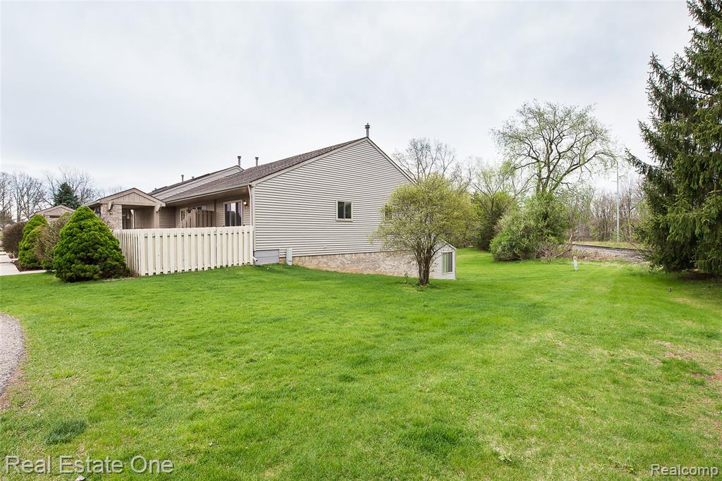 62511 Raleigh Court, 6, South Lyon, MI 48178 — Photo 24