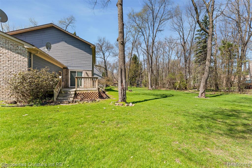 7514 Olde Sturbridge Trail, Clarkston, MI 48348 — Photo 31