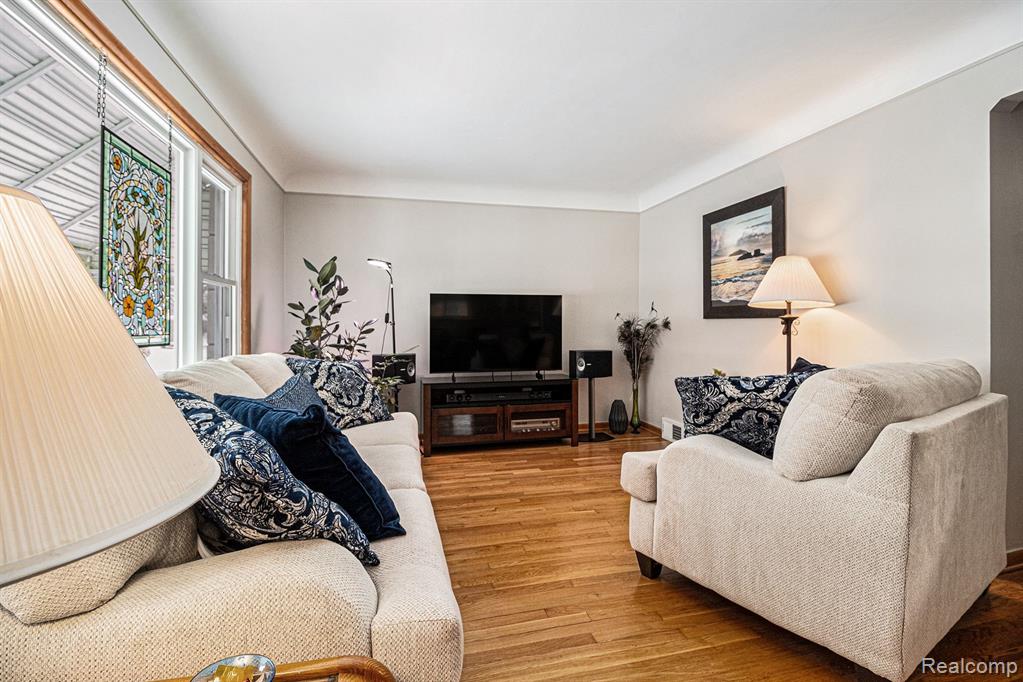 4475 Lincoln Boulevard, Dearborn Heights, MI 48125 — Photo 4