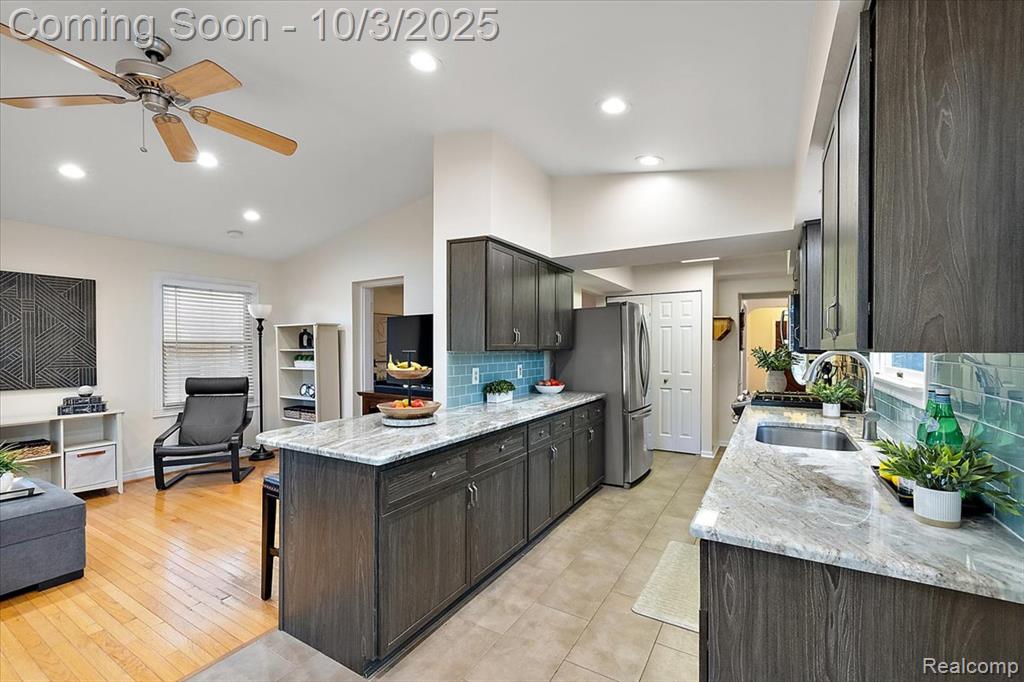 13154 Kingston Avenue, Huntington Woods, MI — Photo 17