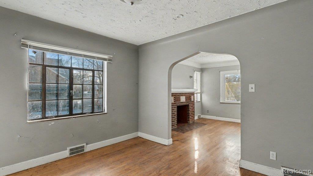 5818 Beaconsfield Street, Detroit, MI 48224 — Photo 6