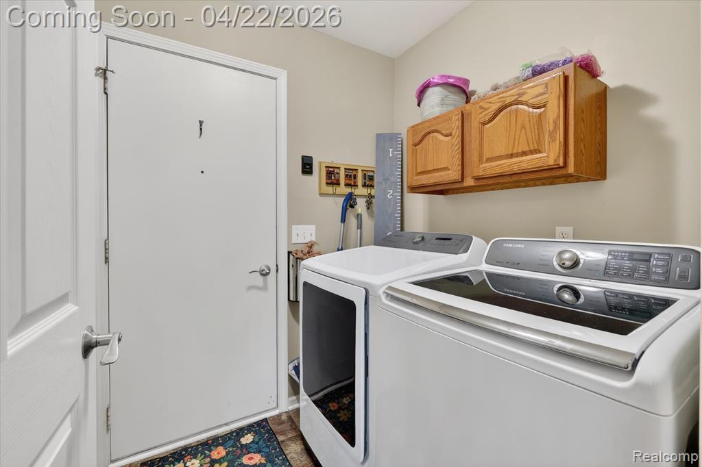 410 Bent Oak Street, Fenton, MI 48430 — Photo 18