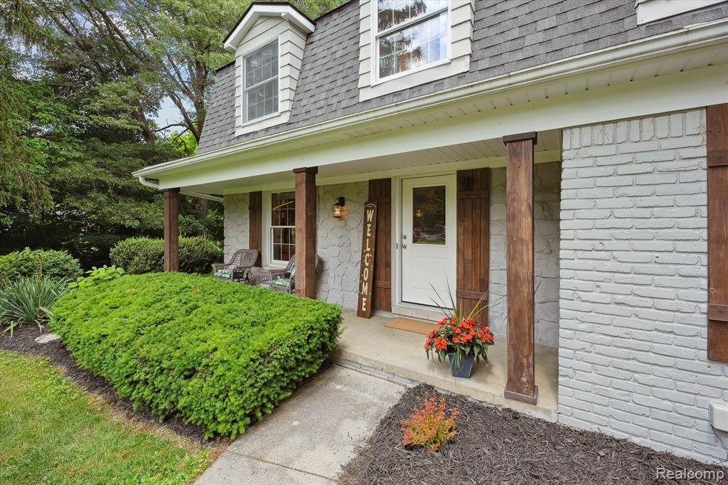 21378 Summerside Court Court, Northville, MI 48167 — Photo 2