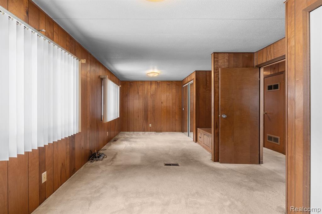 5269 LAKESHORE Road, Fort Gratiot, MI 48059 — Photo 8