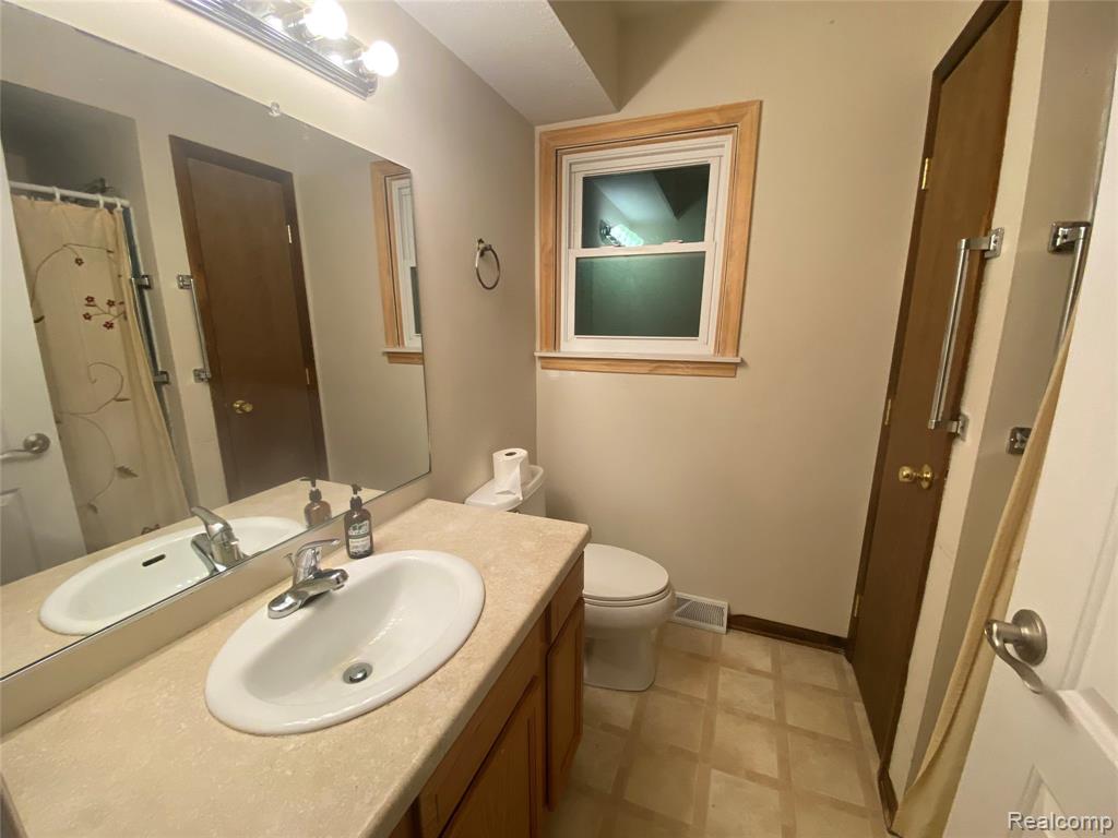 4111 Willis Road, Milan, MI 48160 — Photo 14