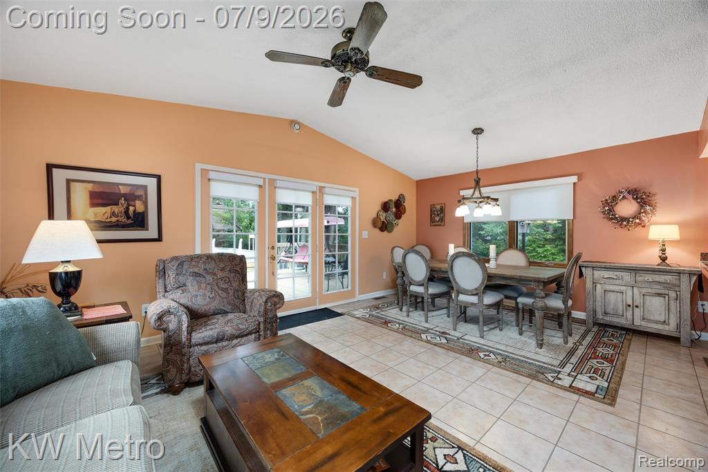 20665 Woodcrest Street, Harper Woods, MI 48225 — Photo 32