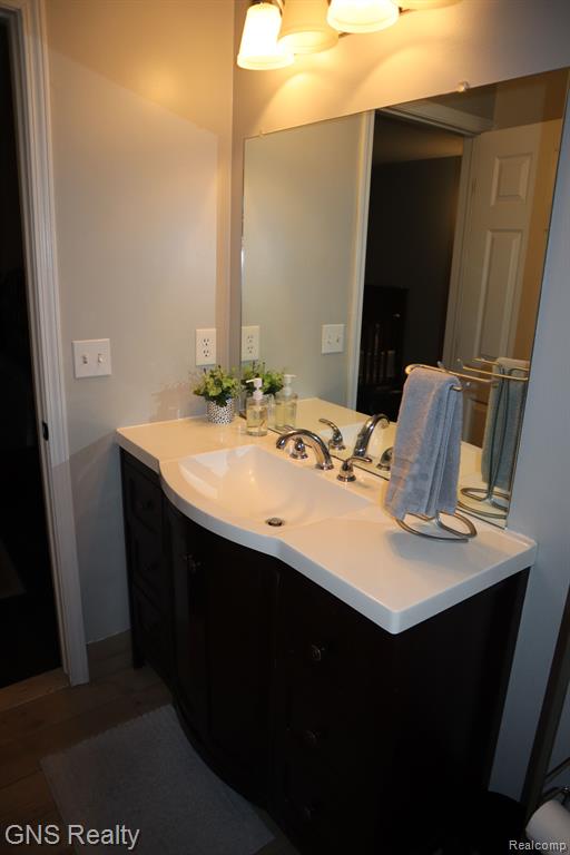6488 SCOTLAND, Shelby Twp, MI 48316 — Photo 21