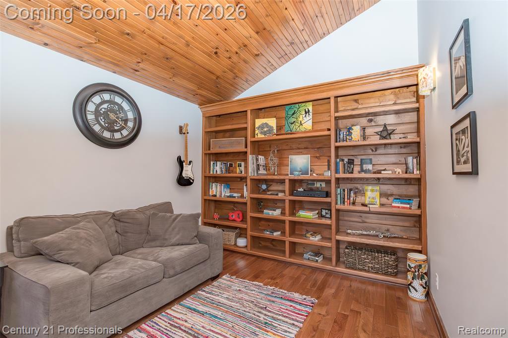 624 Highland Drive, Oxford, MI 48371 — Photo 9