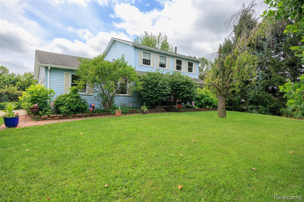 52909 10 Mile Road, South Lyon, MI 48178 — Photo 31