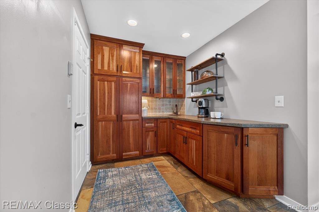 9377 Pineview Drive, Plymouth, MI 48170 — Photo 13