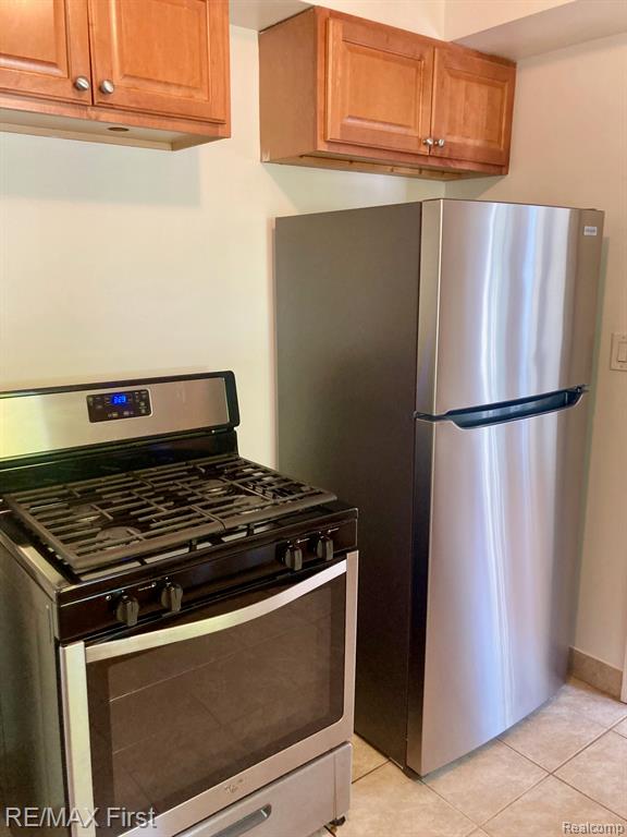 421 E Farnum Avenue, Royal Oak, MI 48067 — Photo 8