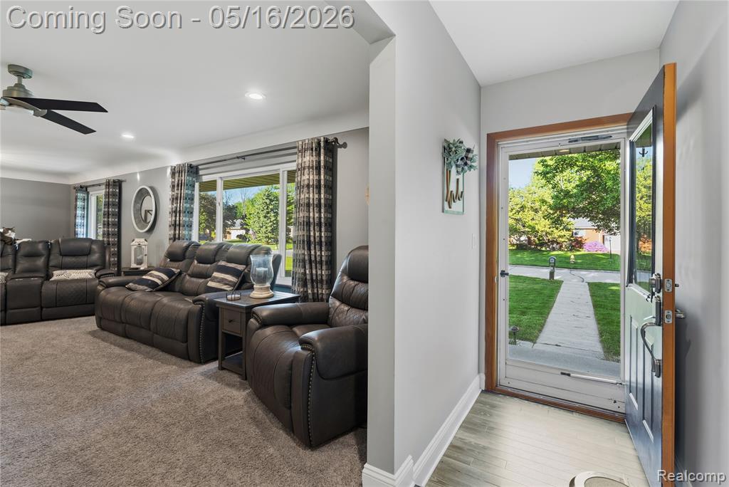 21420 Salisbury Avenue, Grosse Ile, MI 48138 — Photo 14