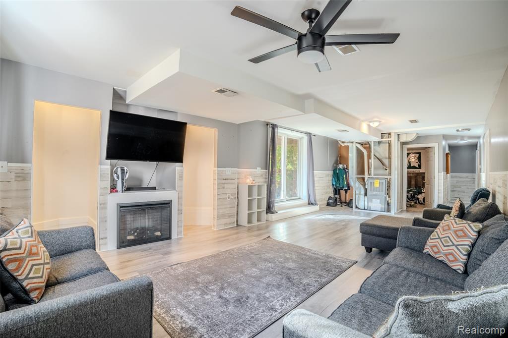9756 Janet Street, Taylor, MI 48180 — Photo 14