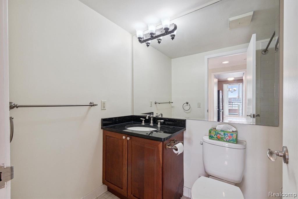 3320 SPINNAKER Lane, 74-14C, Detroit, MI 48207 — Photo 23