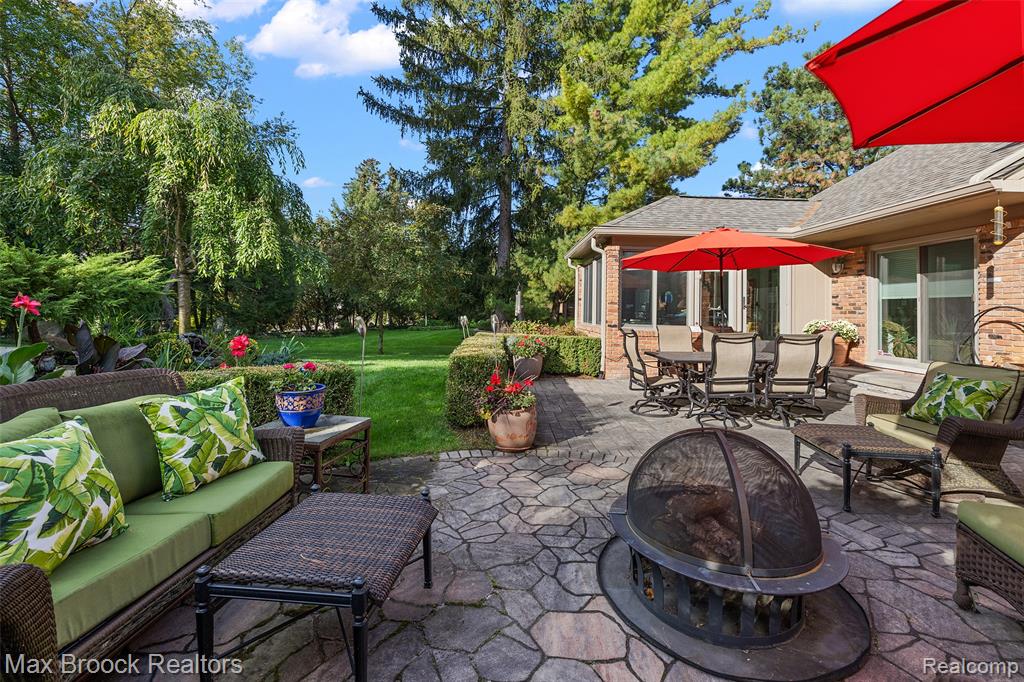 3673 York Court, Bloomfield Hills, MI 48301 — Photo 22