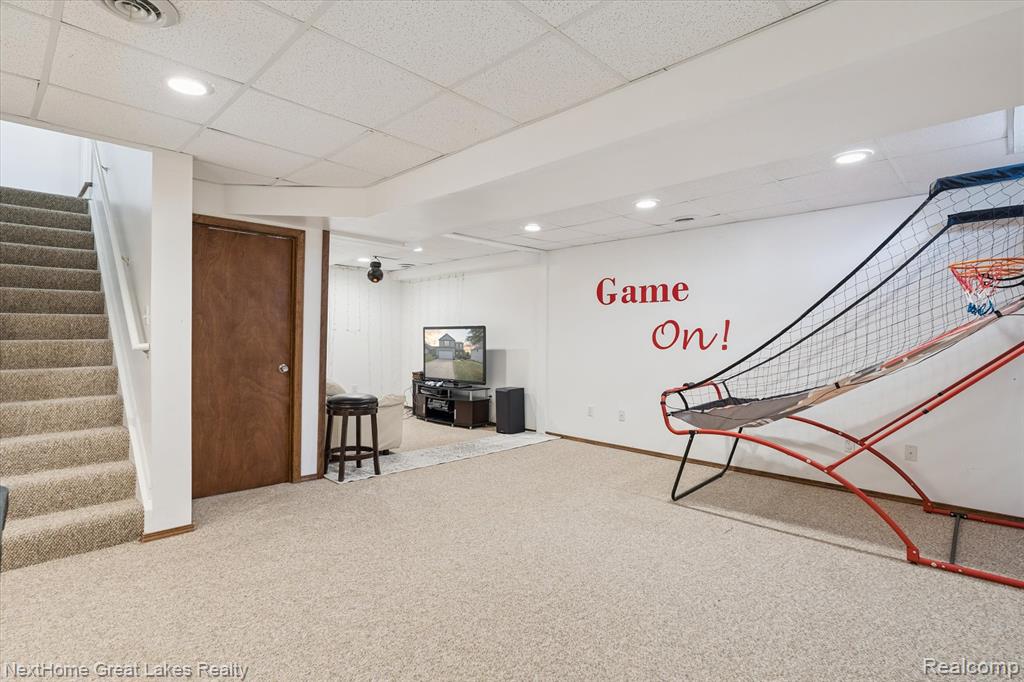 4900 Meadow Crest Circle, Holly, MI 48442 — Photo 30
