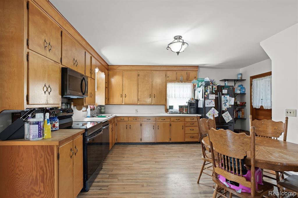 10639 MASON Road, Fowlerville, MI 48836 — Photo 11