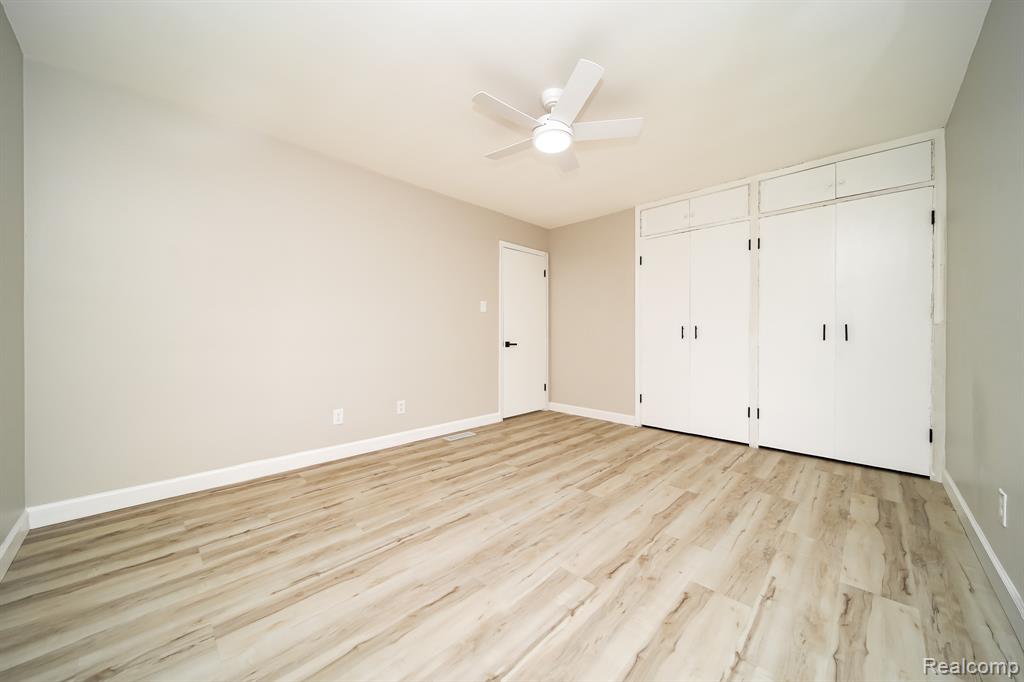 19041 Bungalow Drive, Lathrup Village, MI 48076 — Photo 77