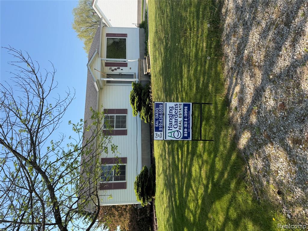 685 Heather Lane, Marysville, MI 48040