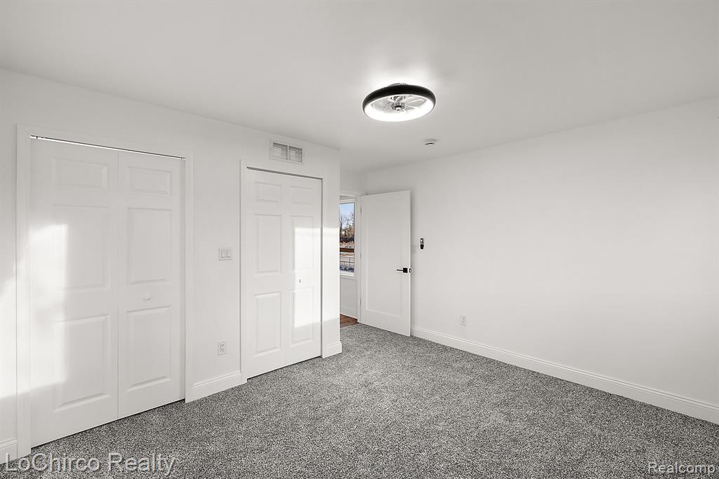 76 S GLASPIE Street, Oxford, MI 48371 — Photo 11