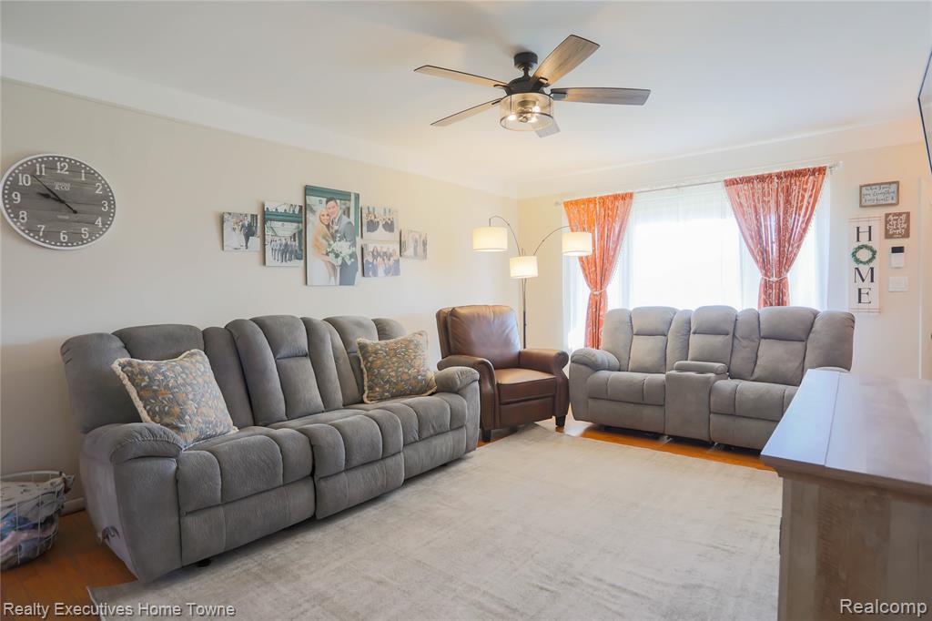 29847 Palomino Drive, Warren, MI 48093 — Photo 12