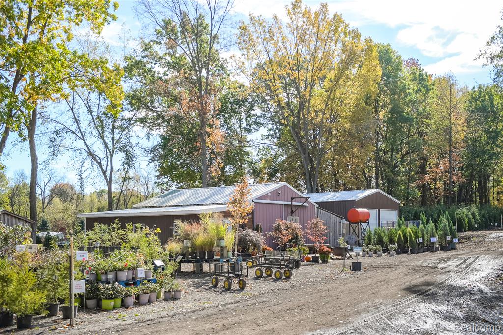 2076 Seymour Lake Road, Ortonville, MI 48462 — Photo 16
