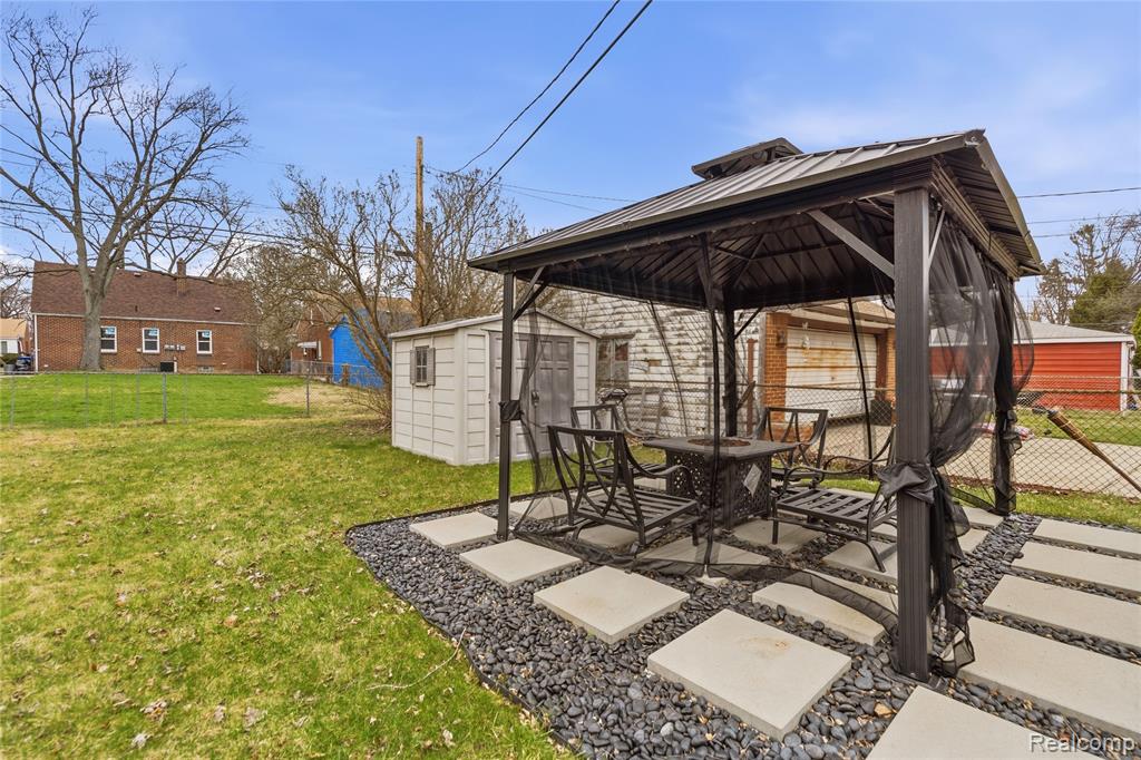10039 Farley, Redford, MI 48239 — Photo 27