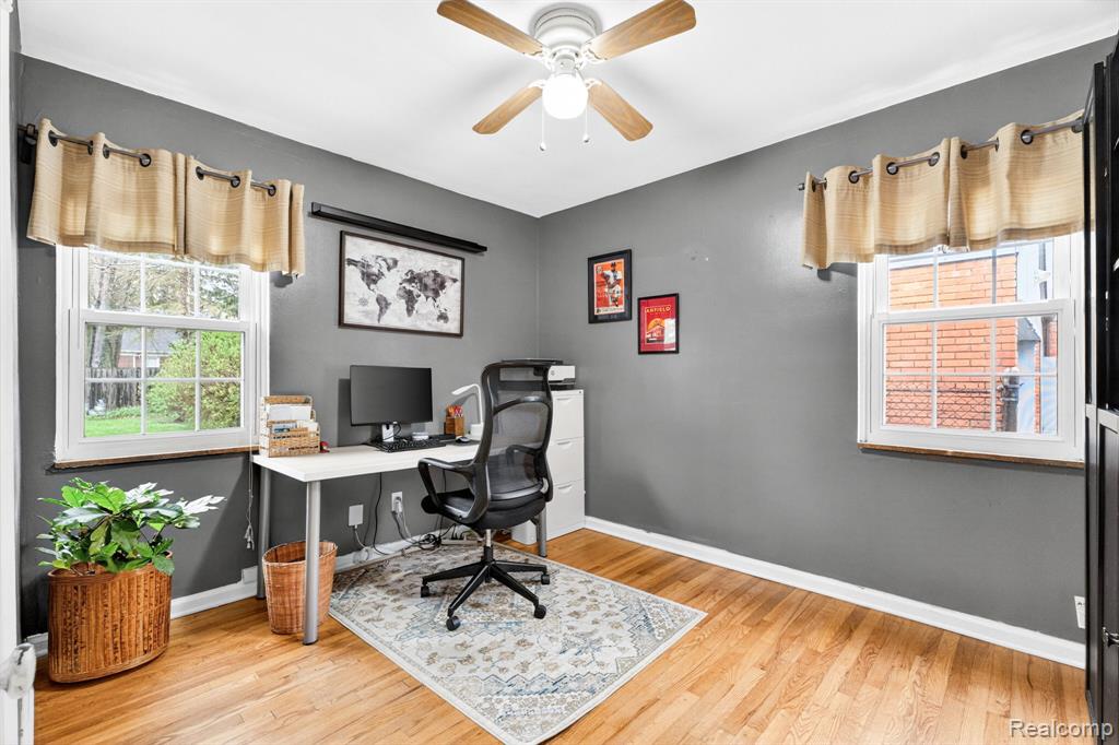 22515 Floral Street, Farmington, MI 48336 — Photo 19