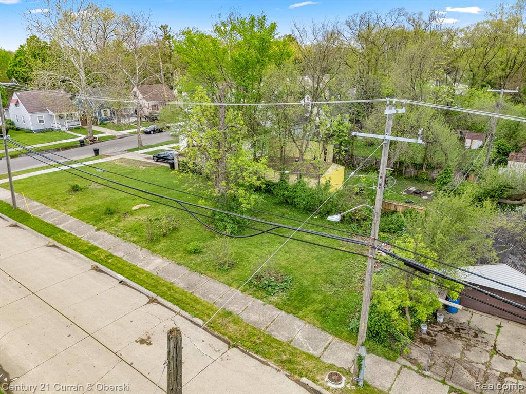 8201 Heyden Street, Detroit, MI 48228 — Photo 25