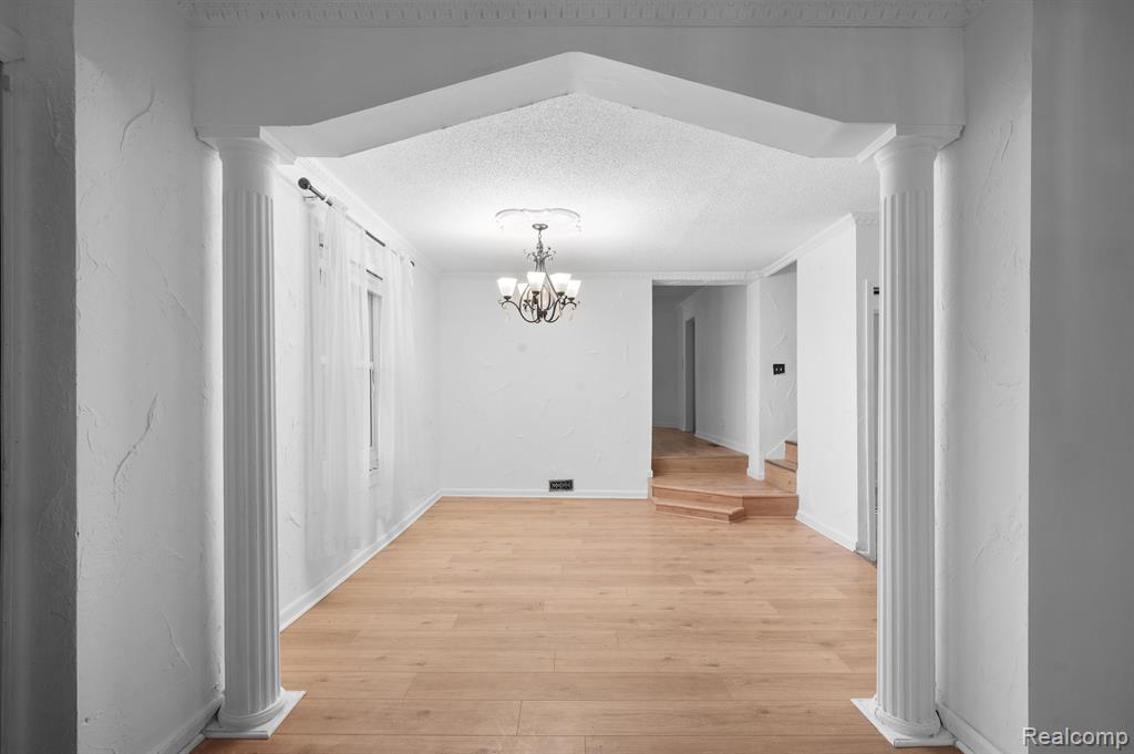 6551 Mayburn Street, Dearborn Heights, MI 48127 — Photo 12