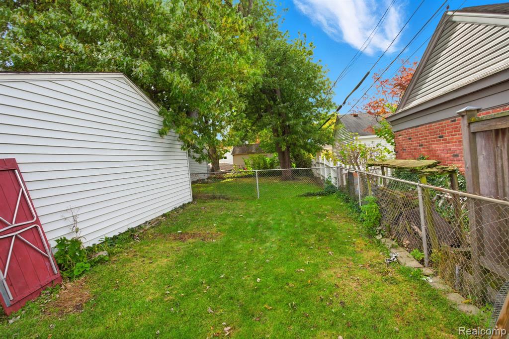 925 N Mildred Street, Dearborn, MI 48128 — Photo 43