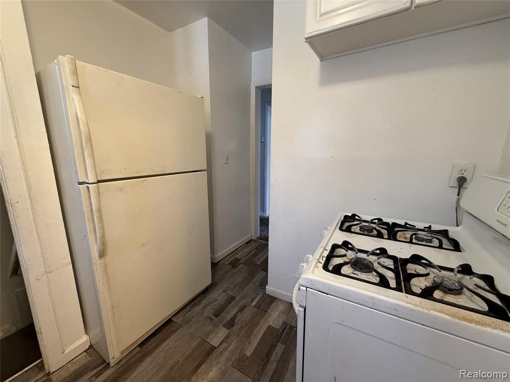 8864 Heyden Street, Detroit, MI 48228 — Photo 13