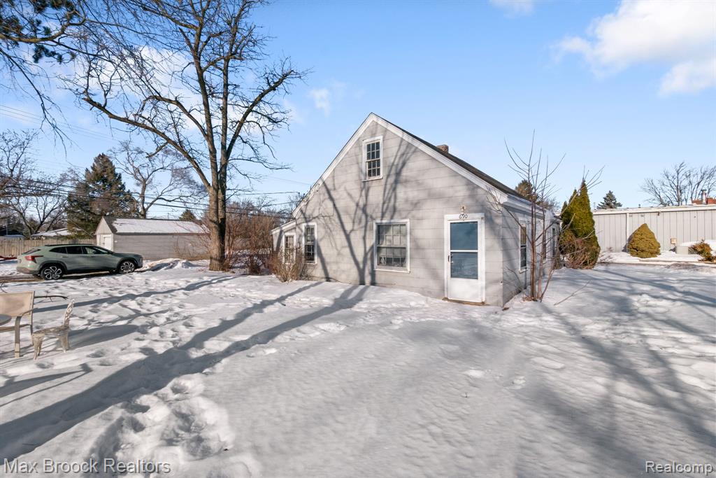 666 S Lapeer Road, Oxford, MI 48371 — Photo 53