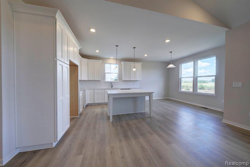 549 BIRKDALE Drive, Howell, MI 48843 — Photo 10