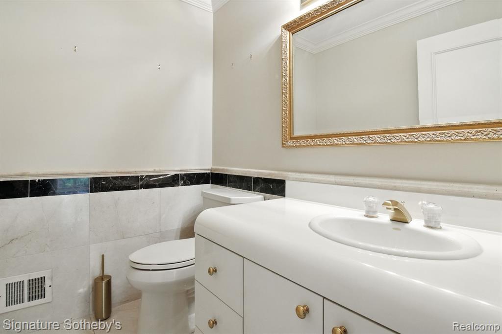 5130 Provincial Drive, Bloomfield Hills, MI 48302 — Photo 15