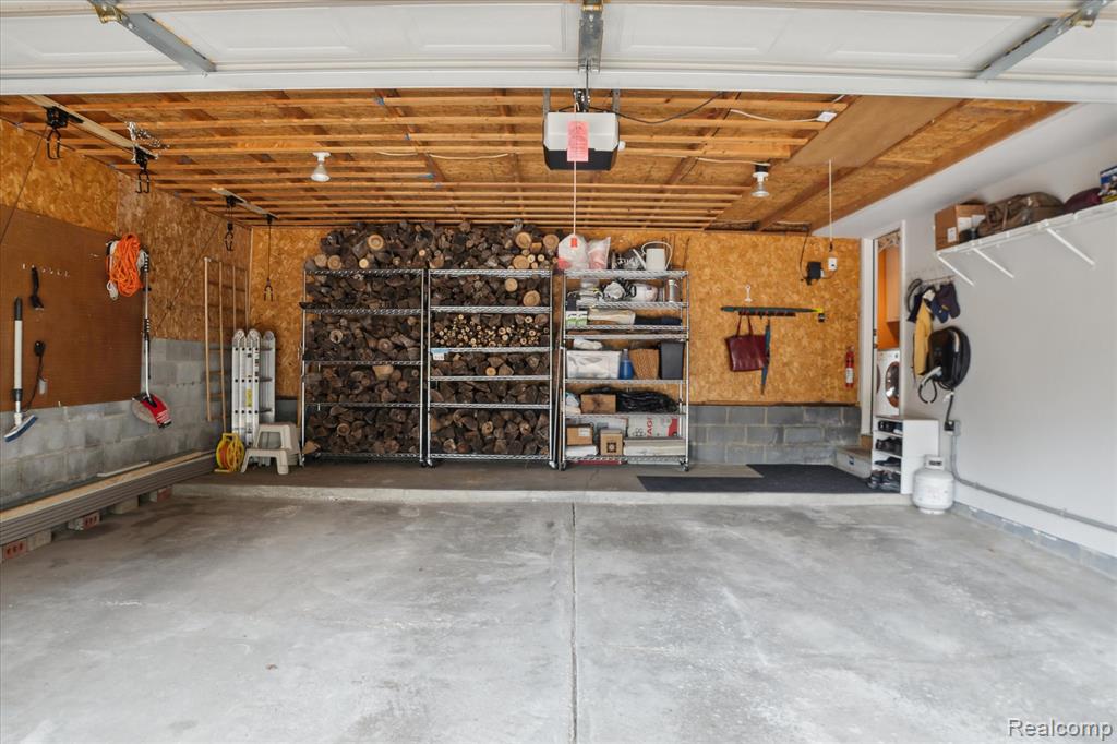 2172 Anns Way, Ann Arbor, MI 48105 — Photo 48