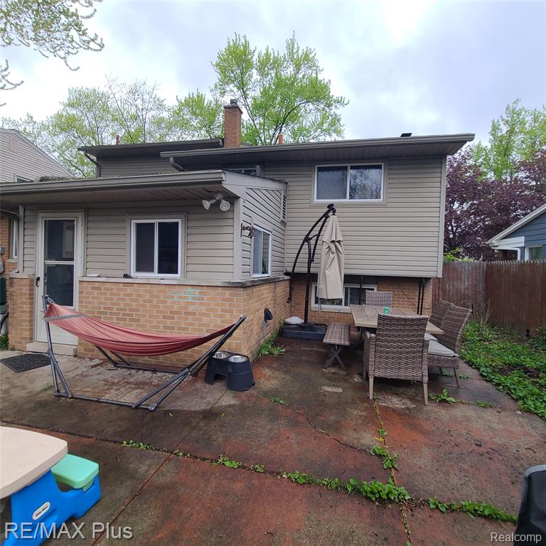698 Shenandoah Drive, Clawson, MI — Photo 6
