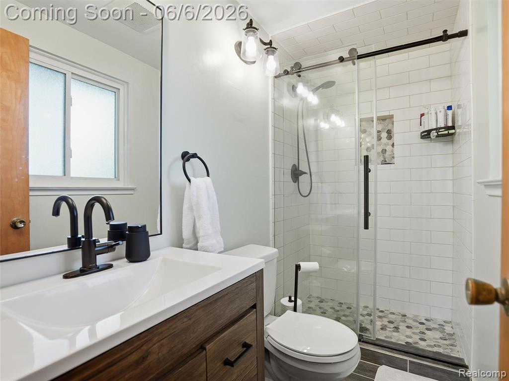 6623 Pine Eagle Lane, West Bloomfield, MI — Photo 20