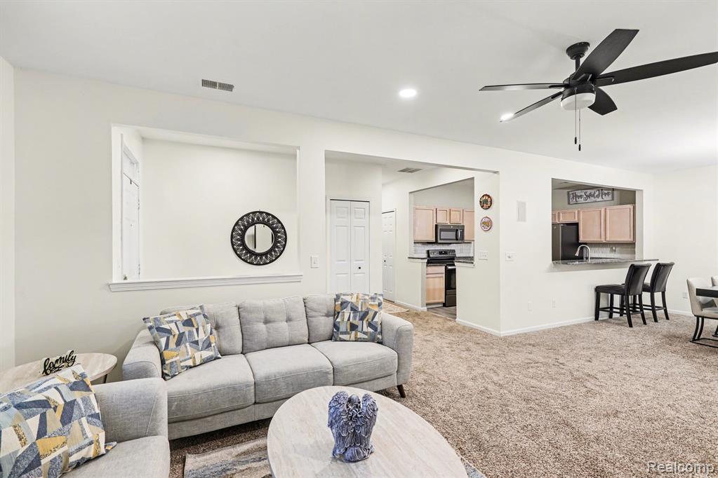 16413 Dominion Drive, Macomb, MI 48044 — Photo 6