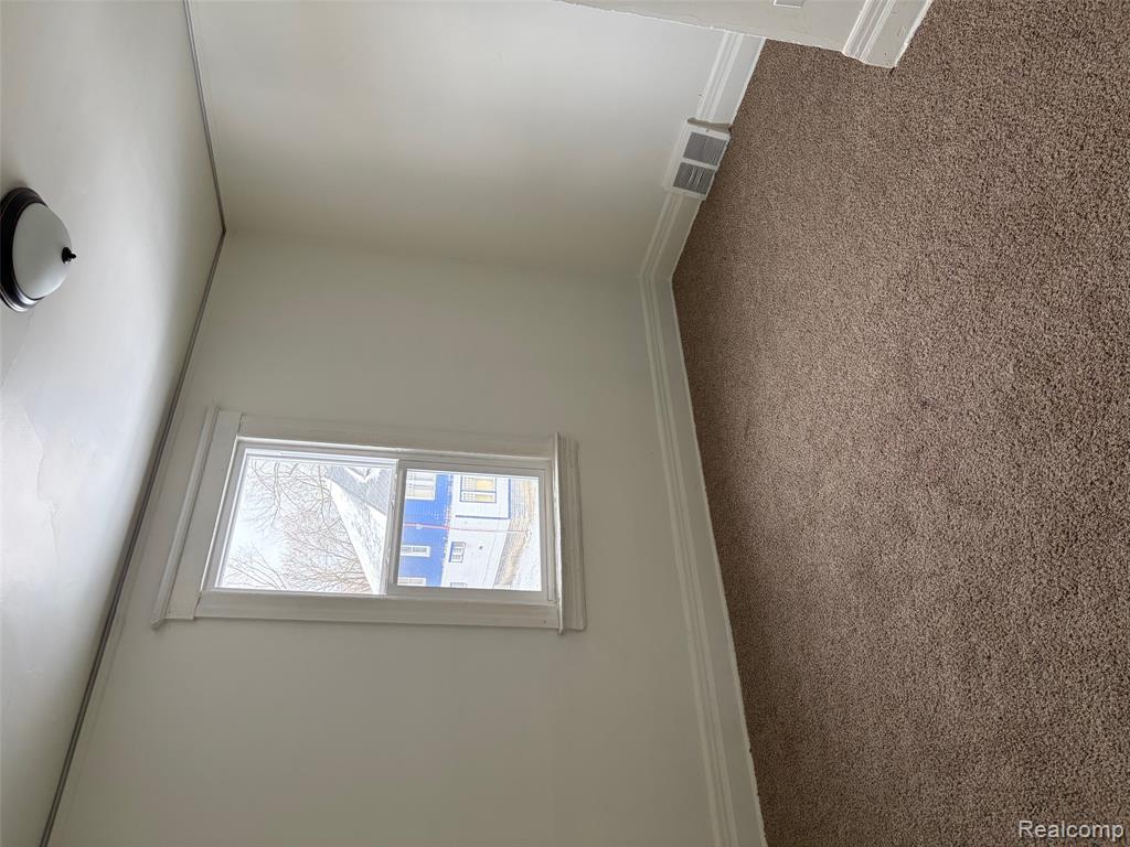 628 Collingwood Street, Detroit, MI 48202 — Photo 7