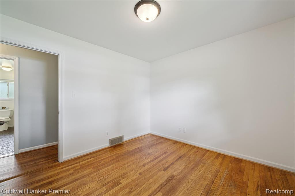 8077 Casa Mia Drive, White Lake, MI — Photo 28