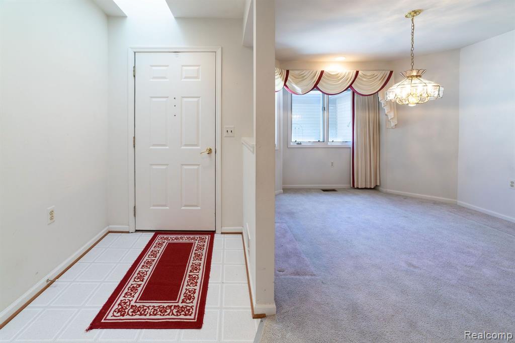 21345 BOXWOOD, Farmington Hills, MI 48336 — Photo 4