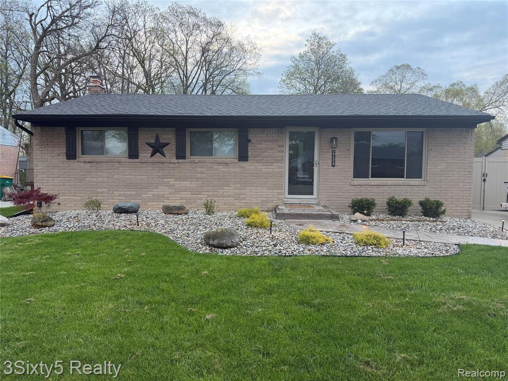 27559 Weddel Avenue, Brownstown, MI 48183 — front exterior