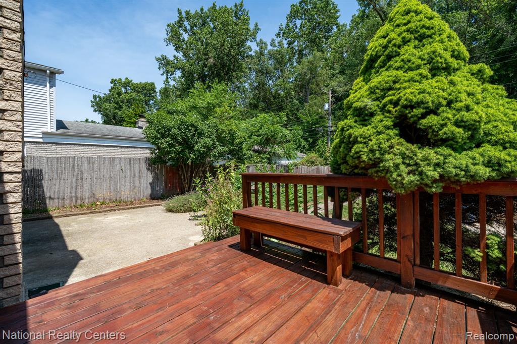8308 Orhan Street, Canton, MI 48187 — Photo 25