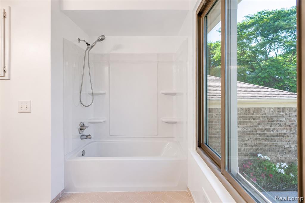 45429 Brunswick Drive, Canton, MI 48187 — Photo 44