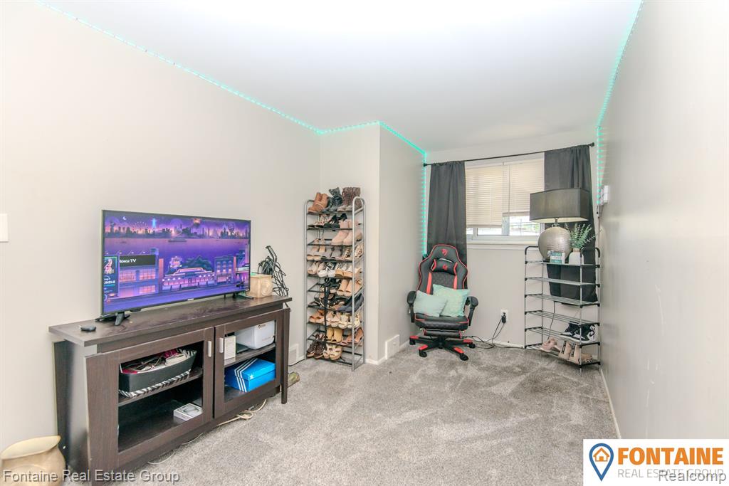 29066 ANN ARBOR Trail, Westland, MI — Photo 31