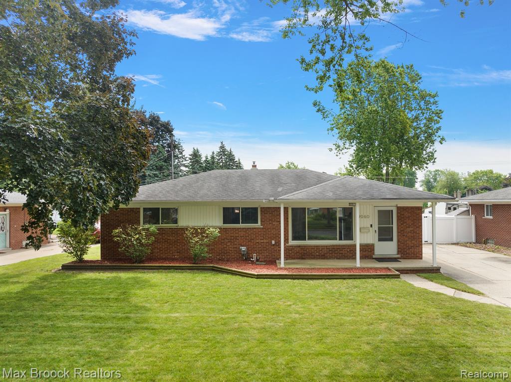 9060 HEADLEY Drive, Sterling Heights, MI 48314 — Photo 4