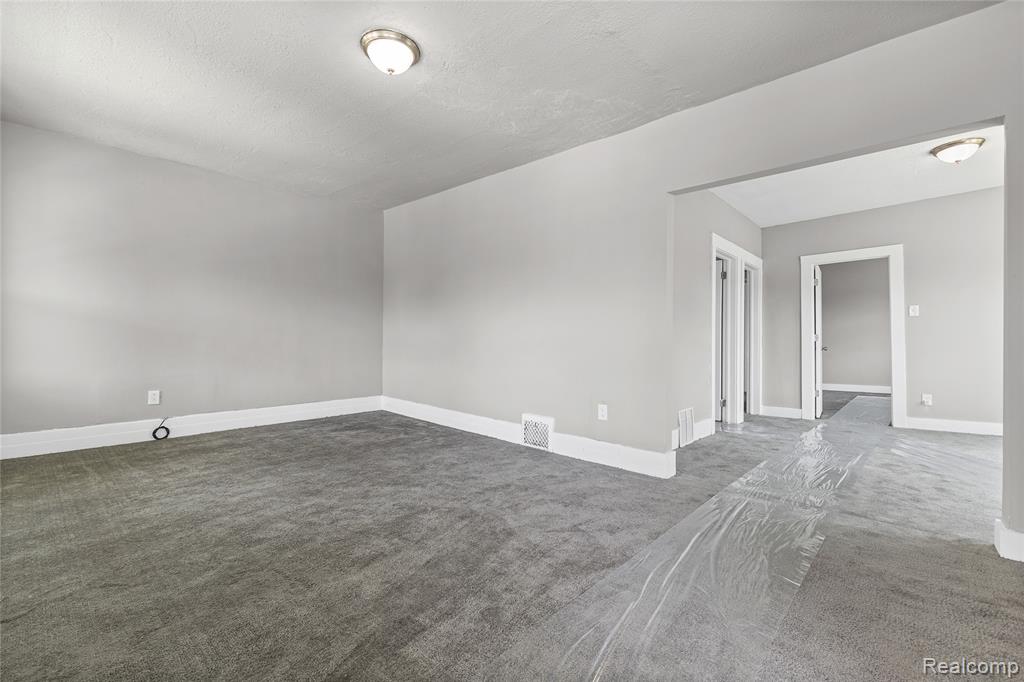 3010 Montclair Street, Detroit, MI 48214 — Photo 40